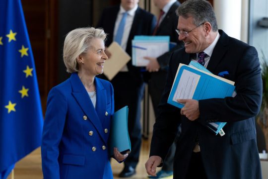 von der Leyen - maros sefkovits